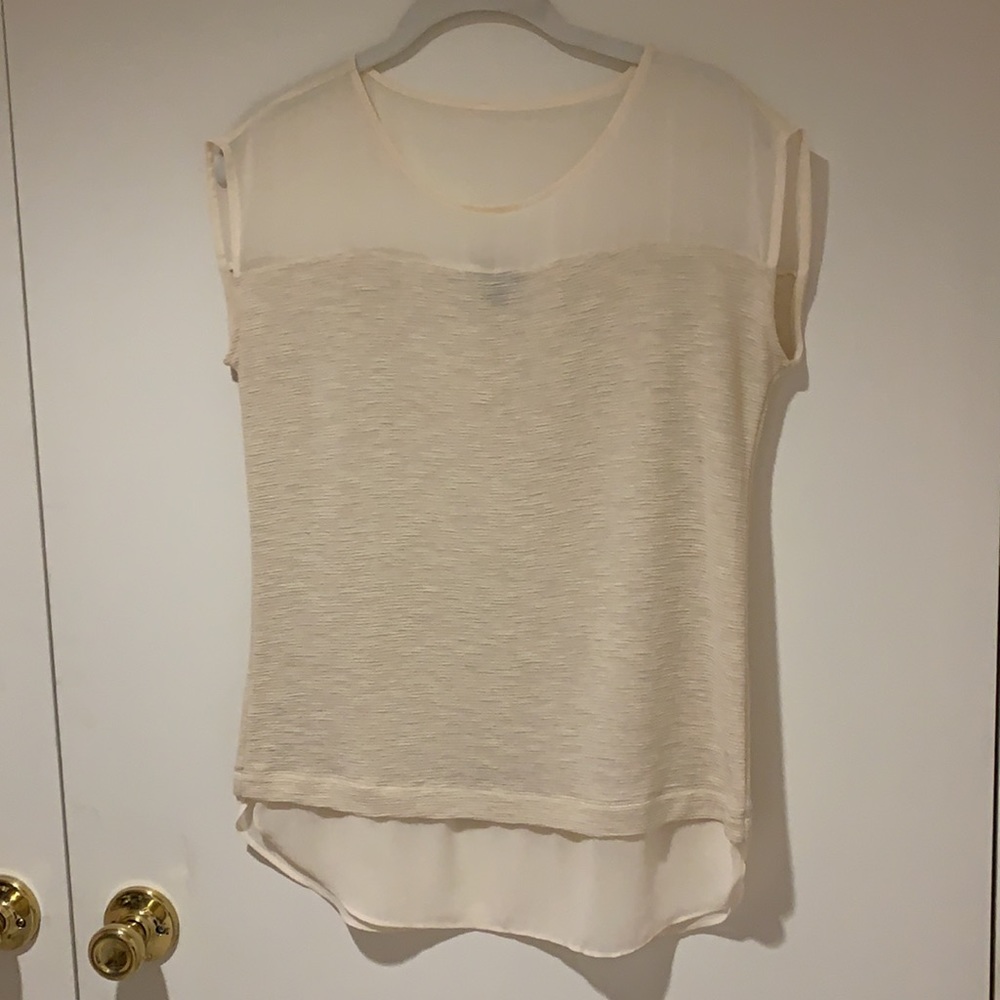 Ann Taylor sleeveless top. Cream color.